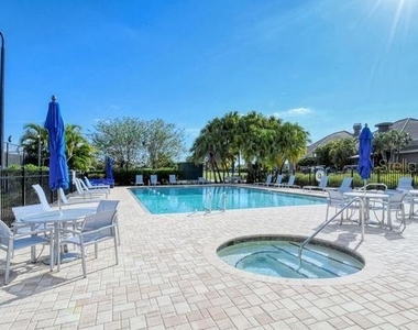 9641 Castle Point Drive - Photo Thumbnail 31