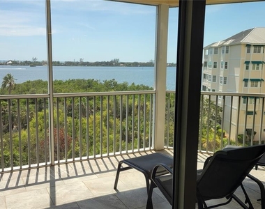 260 Hidden Bay Drive - Photo Thumbnail 9