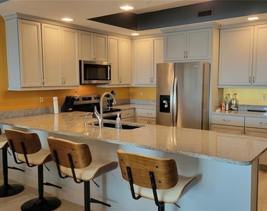 260 Hidden Bay Drive - Photo Thumbnail 3