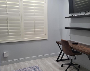 260 Hidden Bay Drive - Photo Thumbnail 22
