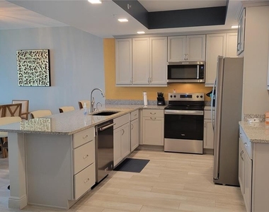 260 Hidden Bay Drive - Photo Thumbnail 5