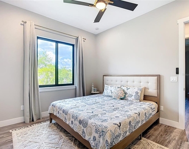 7152 Bougainvillea Street - Photo Thumbnail 14