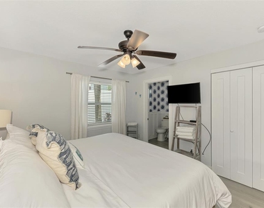 1137 N Moonmist Court - Photo Thumbnail 16