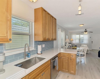 1137 N Moonmist Court - Photo Thumbnail 12