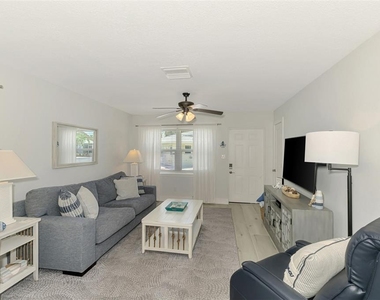 1137 N Moonmist Court - Photo Thumbnail 2