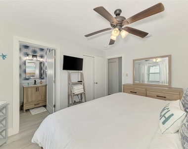 1137 N Moonmist Court - Photo Thumbnail 18