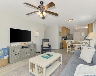1137 N Moonmist Court - Photo Thumbnail 4