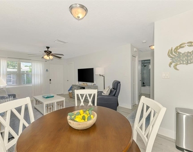 1137 N Moonmist Court - Photo Thumbnail 7