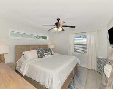 1137 N Moonmist Court - Photo Thumbnail 15