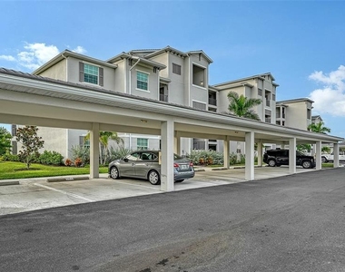 12140 Wellen Golf Street - Photo Thumbnail 3