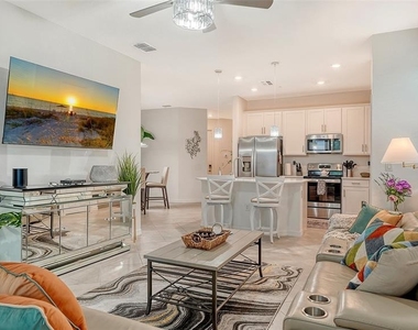 12140 Wellen Golf Street - Photo Thumbnail 10