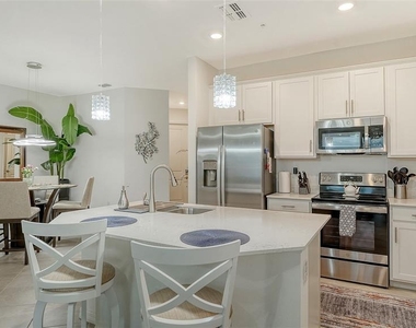 12140 Wellen Golf Street - Photo Thumbnail 12