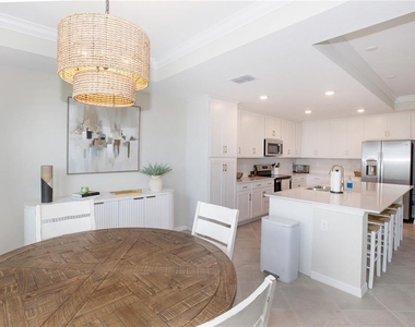 14141 Heritage Landing Boulevard - Photo Thumbnail 10