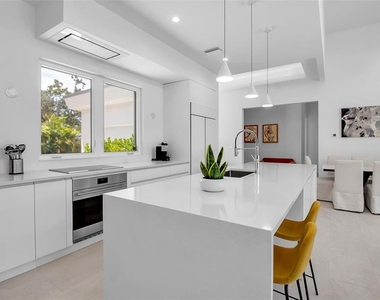 2231 Wood Street - Photo Thumbnail 7