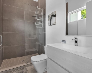 2231 Wood Street - Photo Thumbnail 19