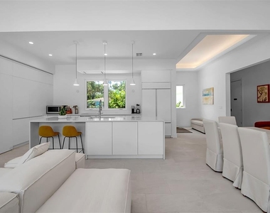 2231 Wood Street - Photo Thumbnail 9