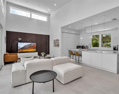 2231 Wood Street - Photo Thumbnail 3