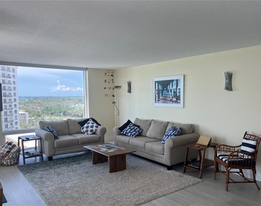 2425 Gulf Of Mexico Drive - Photo Thumbnail 11