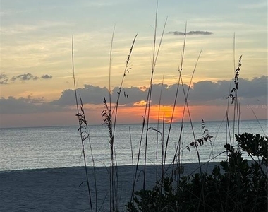 2425 Gulf Of Mexico Drive - Photo Thumbnail 31