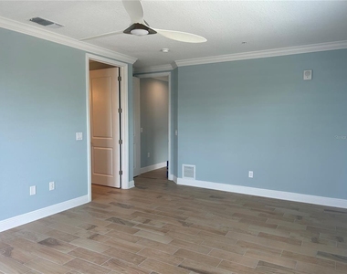 3426 79th Street Circle W - Photo Thumbnail 10