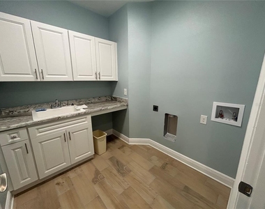 3426 79th Street Circle W - Photo Thumbnail 12