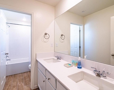 6446 E Meritage Drive - Photo Thumbnail 16