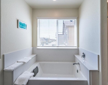 6446 E Meritage Drive - Photo Thumbnail 11