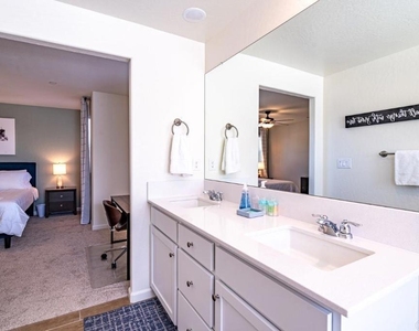 6446 E Meritage Drive - Photo Thumbnail 12