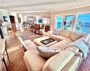 31015 Coast - Photo Thumbnail 8