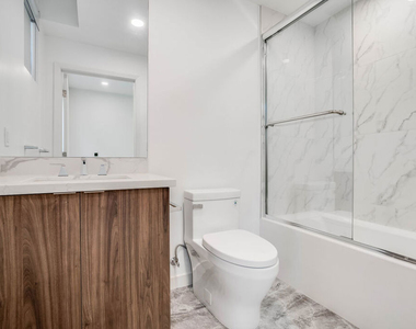 1021 S Shenandoah Street - Photo Thumbnail 9