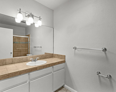 1342 Harvard Street - Photo Thumbnail 8
