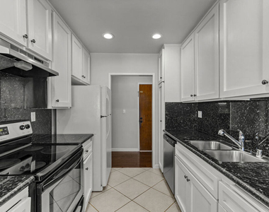 1342 Harvard Street - Photo Thumbnail 3