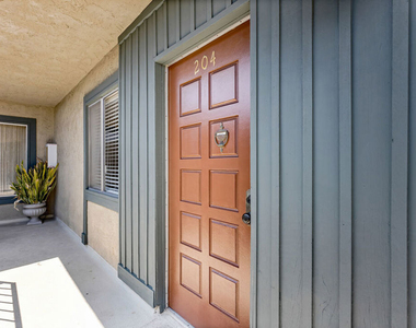 1342 Harvard Street - Photo Thumbnail 18