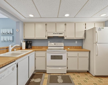 10310 S Ocean Drive - Photo Thumbnail 8