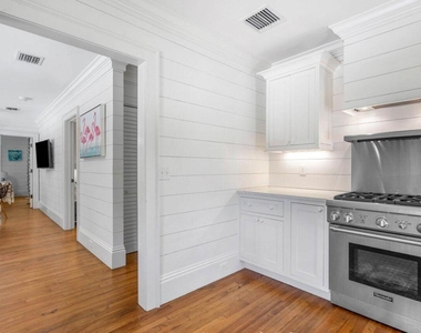 918 Ne 5th Street - Photo Thumbnail 11