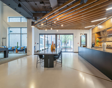 411 W Commerce St - Photo Thumbnail 36