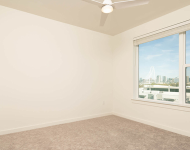 411 W Commerce St - Photo Thumbnail 52