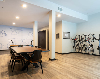 411 W Commerce St - Photo Thumbnail 26