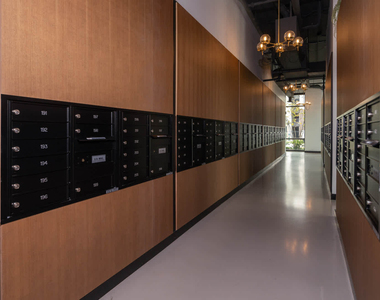 411 W Commerce St - Photo Thumbnail 1