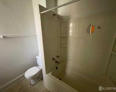 308 S 3rd Avenue S - Photo Thumbnail 11