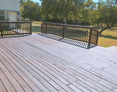 105 Meadow Dr - Photo Thumbnail 16