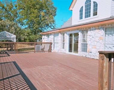 105 Meadow Dr - Photo Thumbnail 15