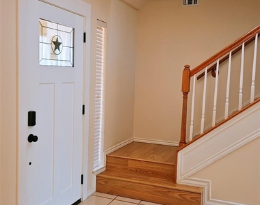 105 Meadow Dr - Photo Thumbnail 5