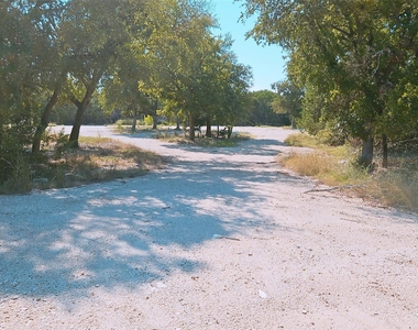 105 Meadow Dr - Photo Thumbnail 18