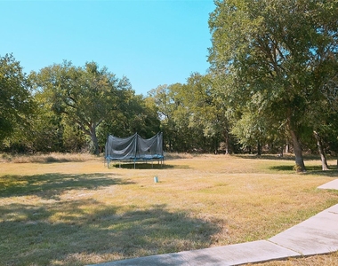 105 Meadow Dr - Photo Thumbnail 19