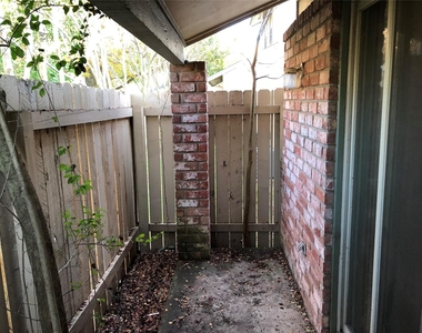 914 W Meadowmere Ln - Photo Thumbnail 24