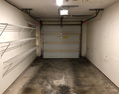 914 W Meadowmere Ln - Photo Thumbnail 26