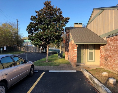 914 W Meadowmere Ln - Photo Thumbnail 1