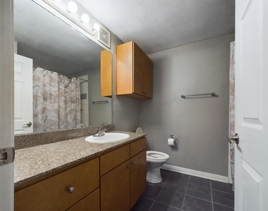 2502 Leon St - Photo Thumbnail 8