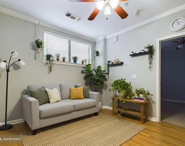 2502 Leon St - Photo Thumbnail 1